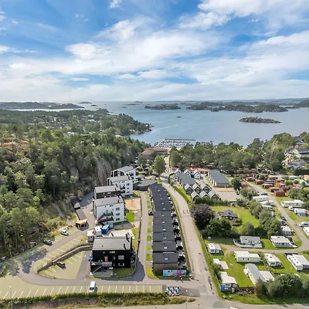 Aros Seaside With Pool, Jacuzzi & Sauna Kristiansand