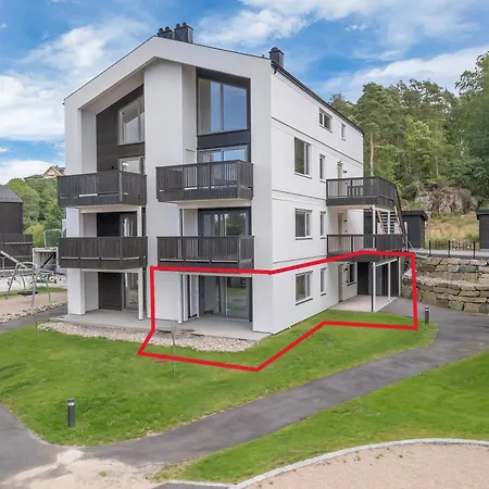 Aros Seaside With Pool, Jacuzzi & Sauna