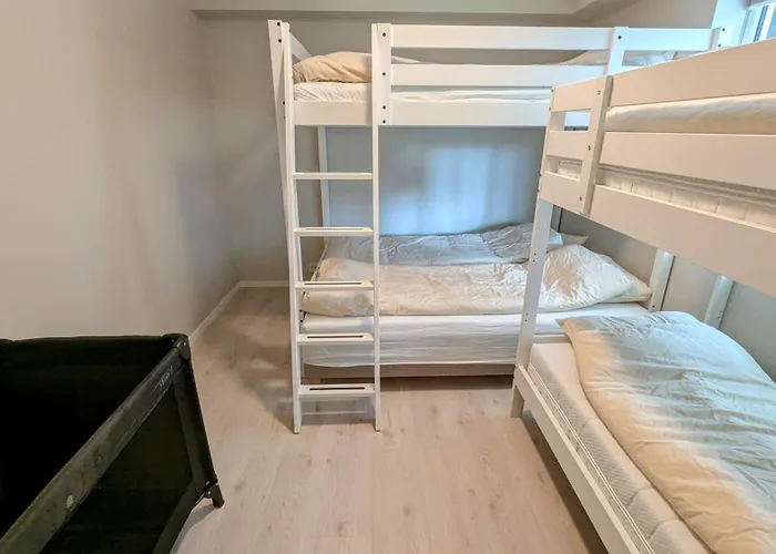 Aros Seaside With Pool, Jacuzzi & Sauna Апартаменты *