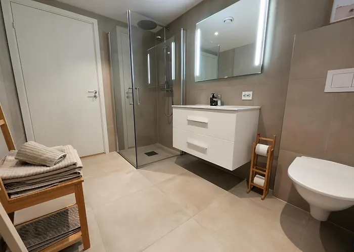 公寓 Aros Seaside With Pool, Jacuzzi & Sauna *